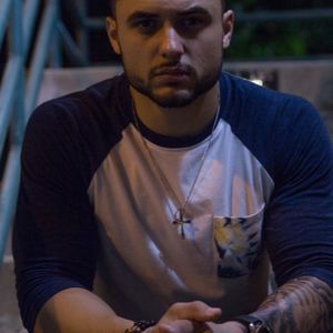 Meet your Posher, Devin